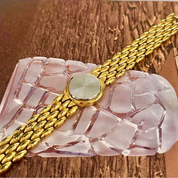 Oscar de la Renta Vintage Green Malachite Gold Tone Watch 24mm 90s